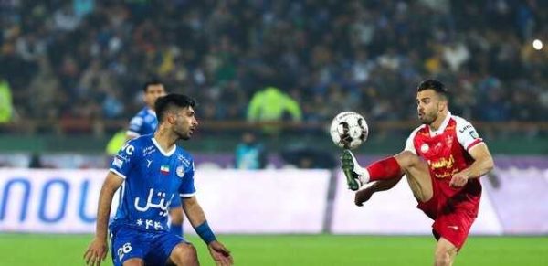 تذکر نکونام به بازیکنان استقلال/ VAR به پرسپولیس پنالتی نداد