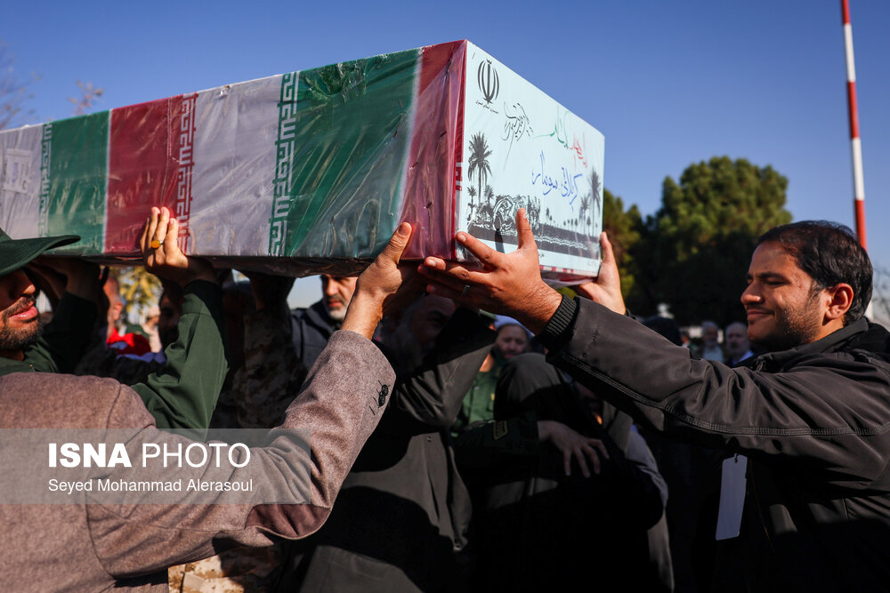 ورود پیکر مطهر ۶ شهید گمنام دوران دفاع مقدس به کرمانشاه