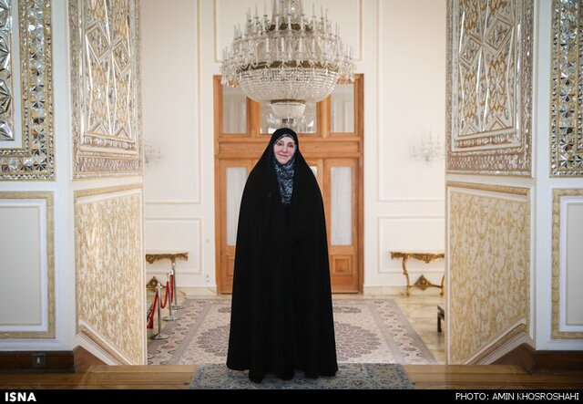 دولت چهاردهم | رئیس جمهور یک انتصاب از سوی رئیس جمهوری/انتخاب اولین سفیر زن در دولت چهاردهم/رکورد شکنی در بازار تجاری ارز/انفجاری بی سابقه در کهکشان همسایه!