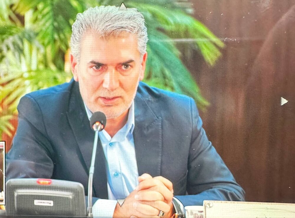 سرمایه گذار هیچ مانعی پیشروی سرمایهگذاران نباشد