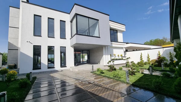 قیمت‌های تخمینی برای محوطه‌سازی ویلا در شمال